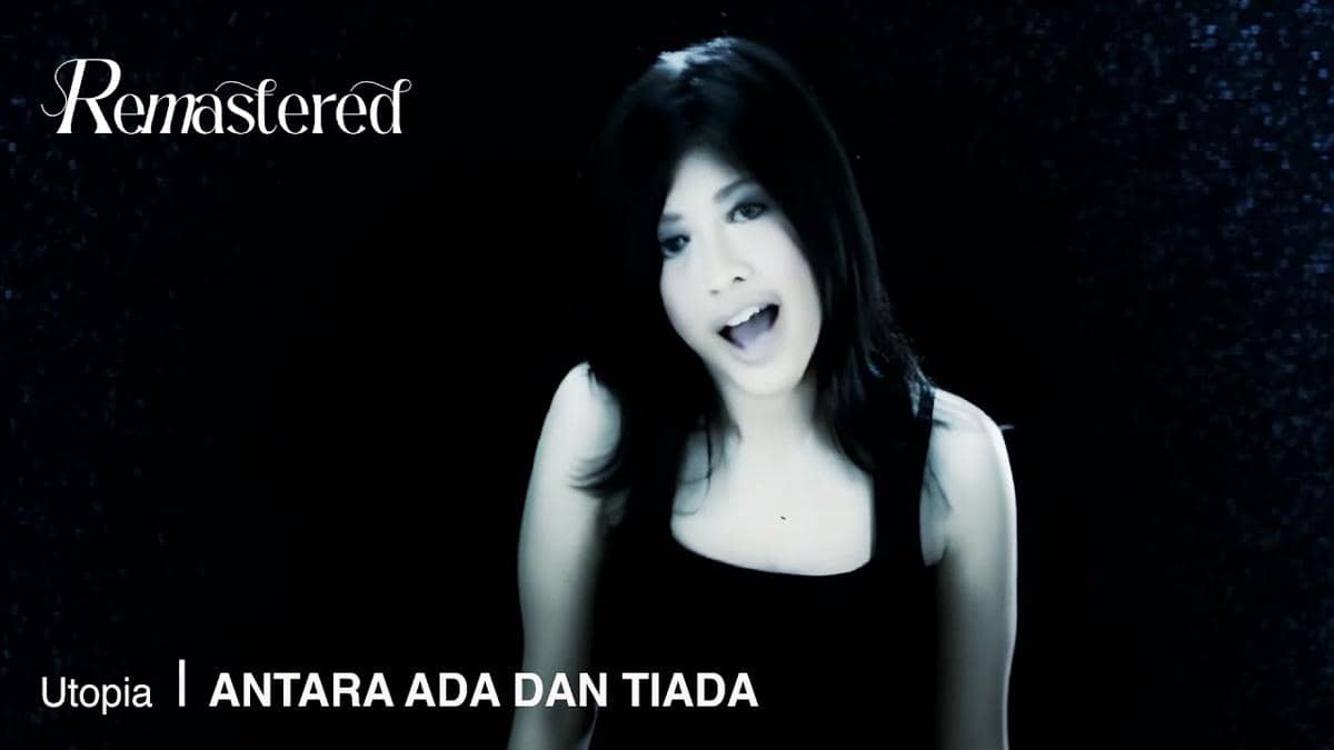 cuplikan video klip "Antara Ada dan Tiada"