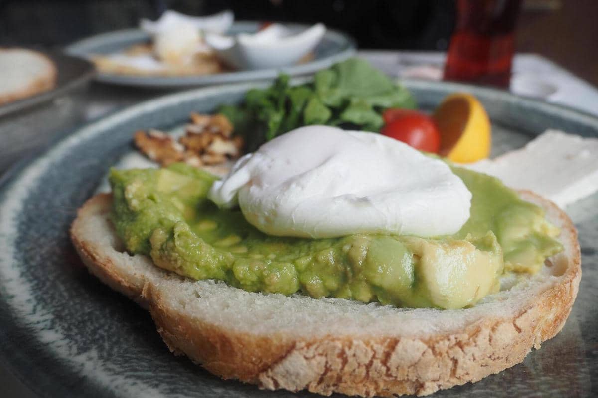 ilustrasi roti gandum