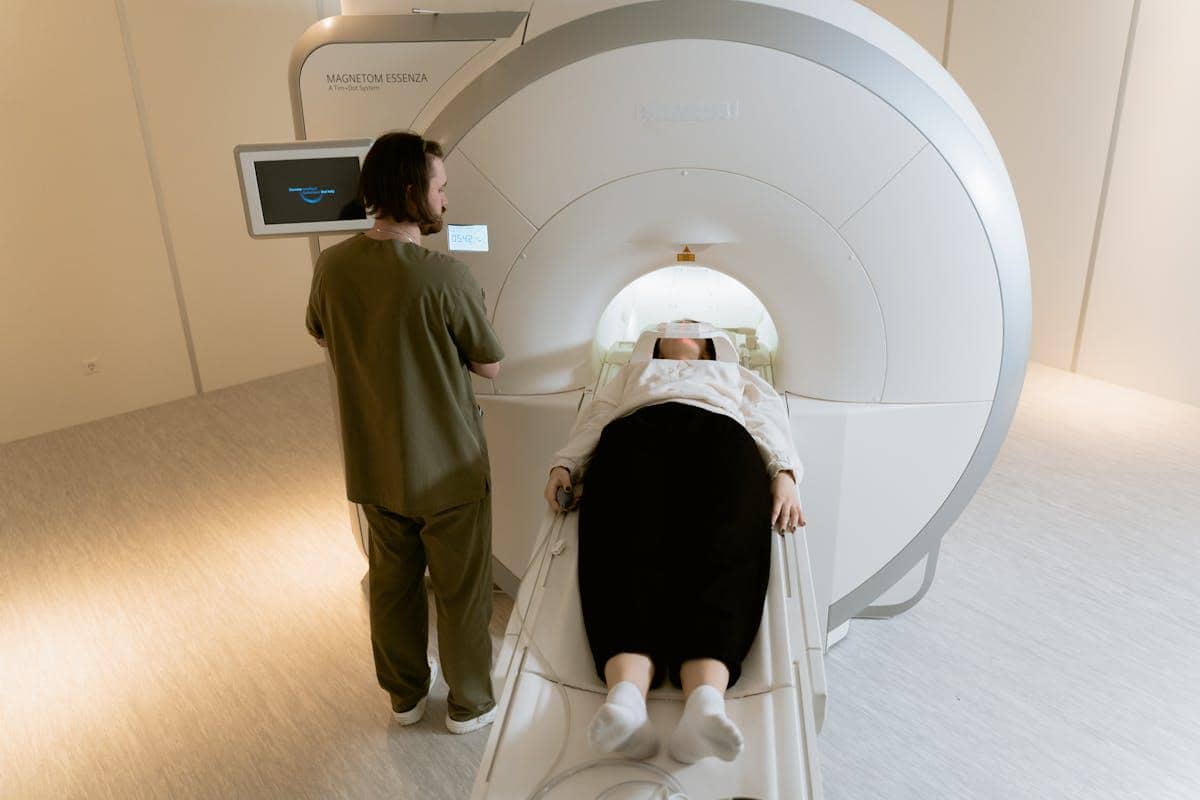 Sejarah CT Scan: Dari Eksperimen ke Ruang Radiologi