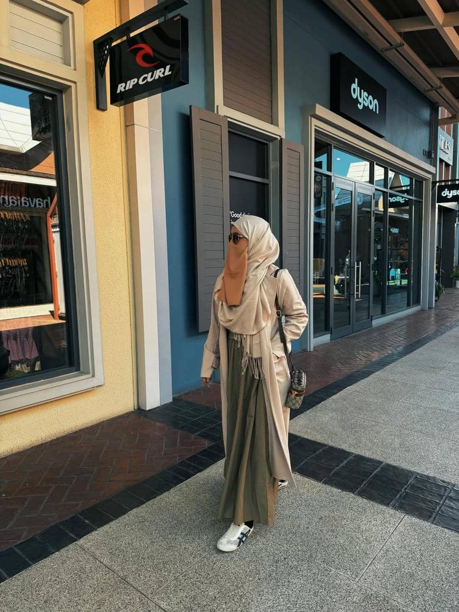 Umi Pipik liburan ke Thailand