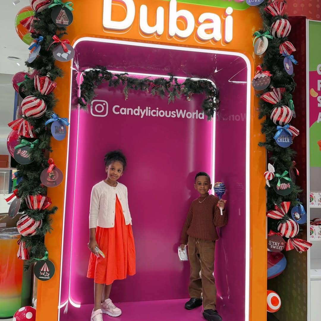 Kimmy Jayanti dan keluarga liburan di Dubai.