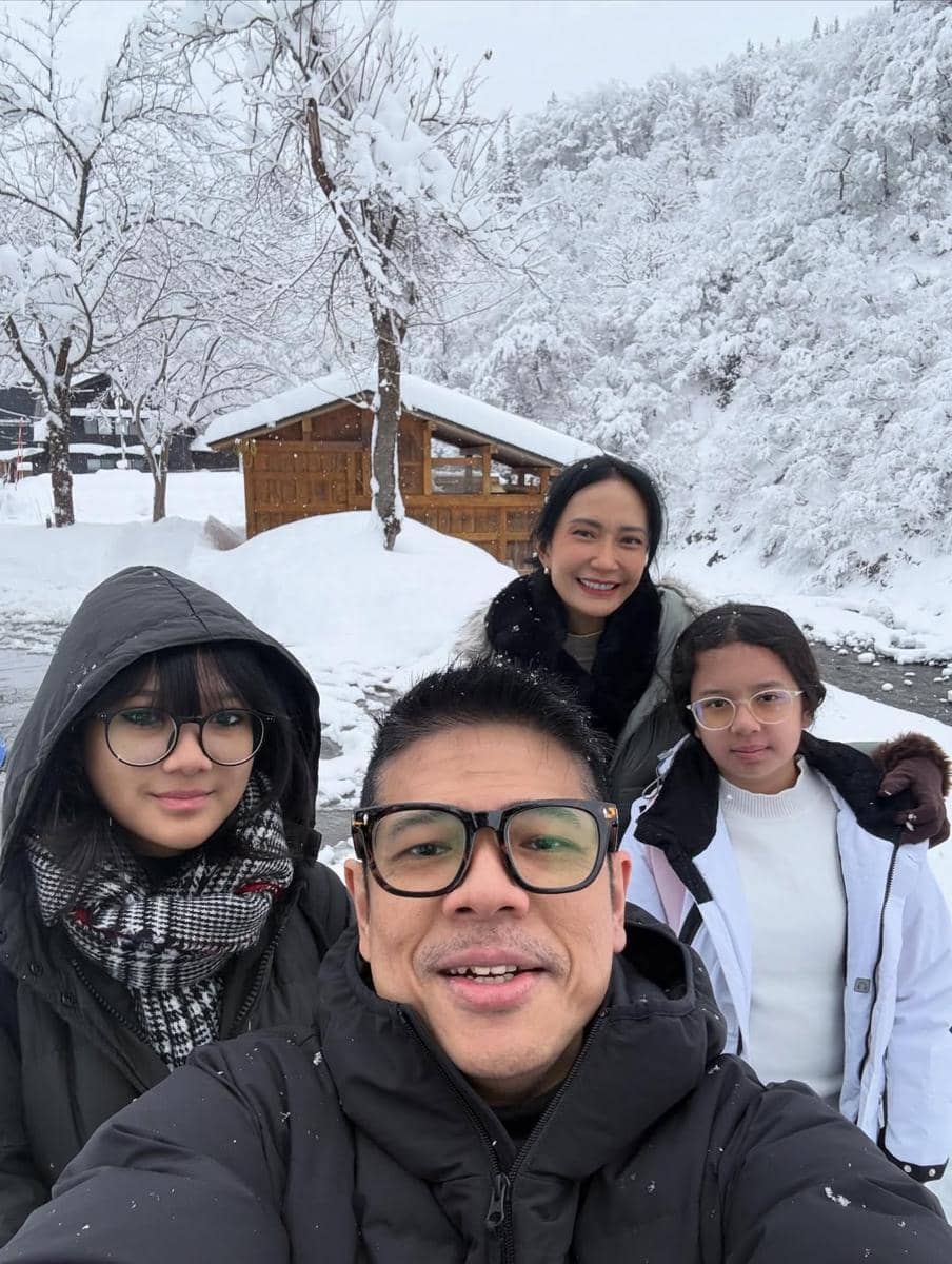 Keluarga Baim dan Artika Sari Devi ke Niigata.