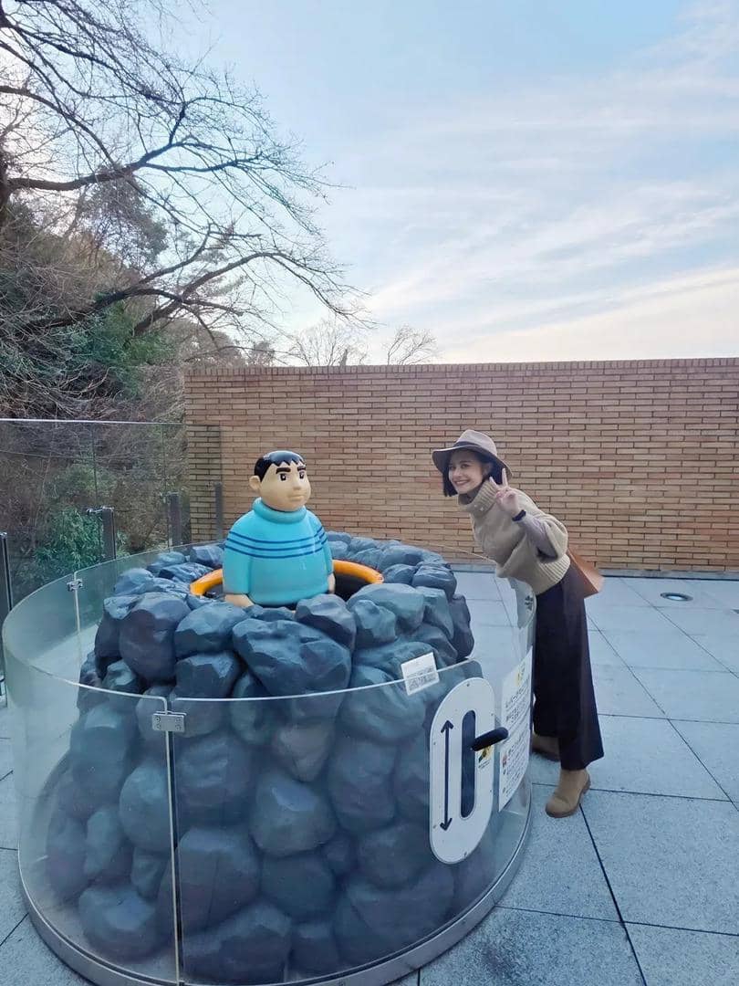 Prilly Latuconsina ke Museum Doraemon di Jepang.