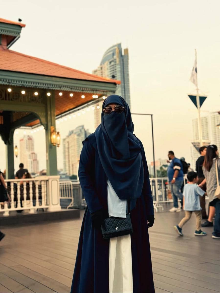 Umi Pipik liburan ke Thailand