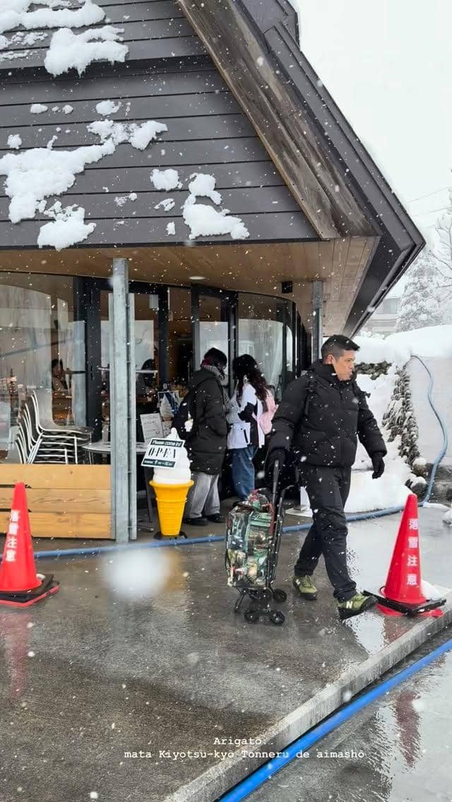 Keluarga Baim dan Artika Sari Devi ke Niigata.