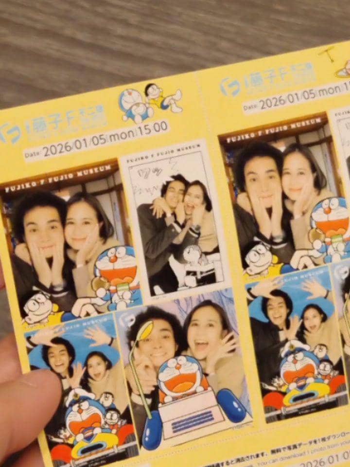 Prilly Latuconsina ke Museum Doraemon di Jepang.