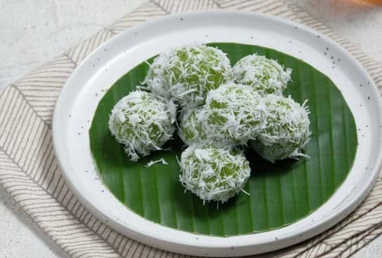 ilustrasi kue klepon pandan