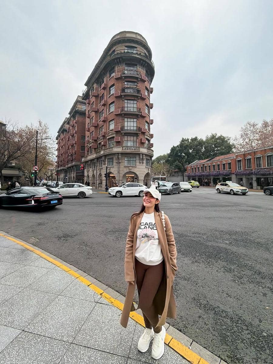 Keluarga Ayu Dewi berlibur ke Shanghai