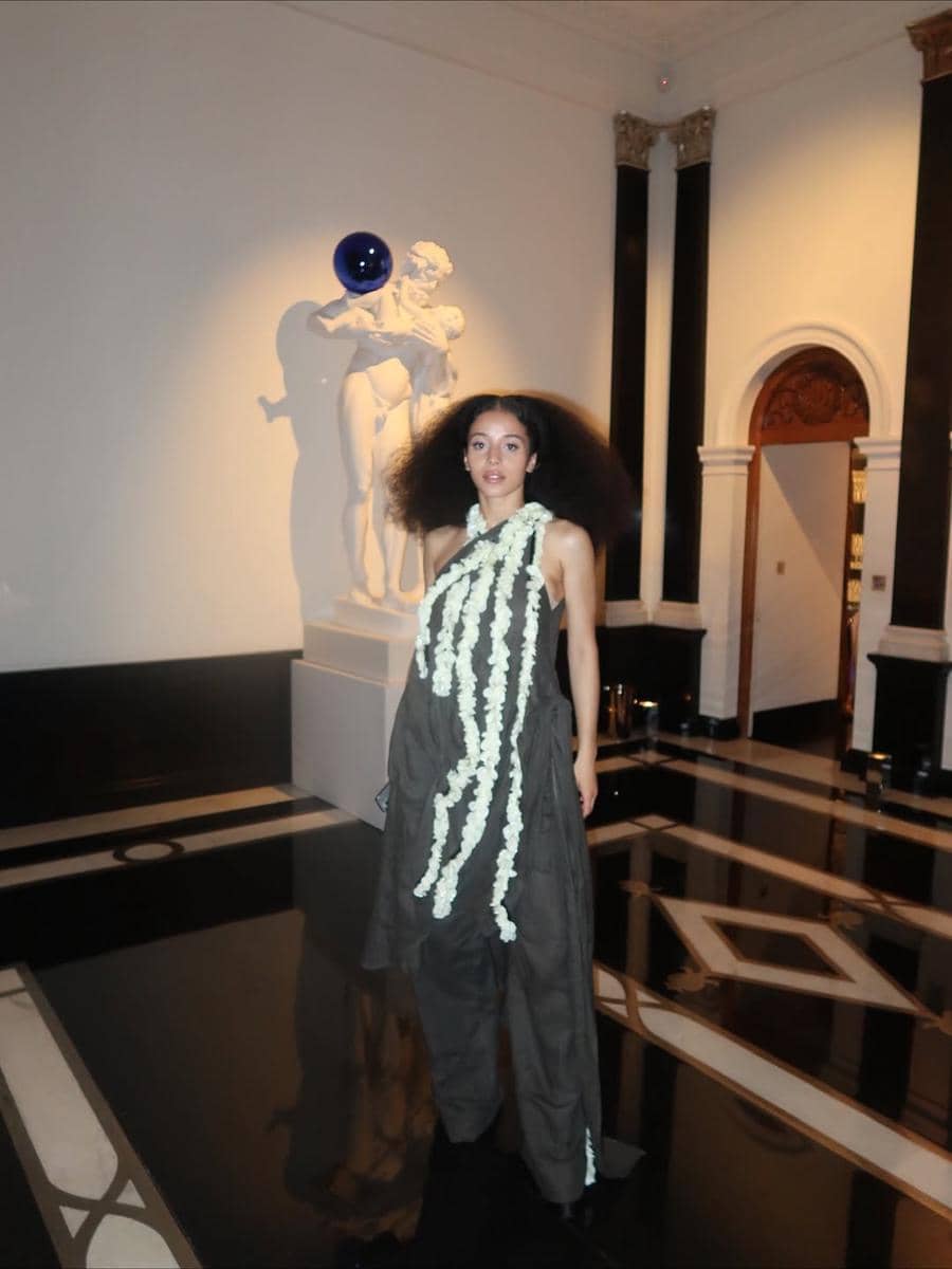 Ide OOTD ala Chase Infiniti