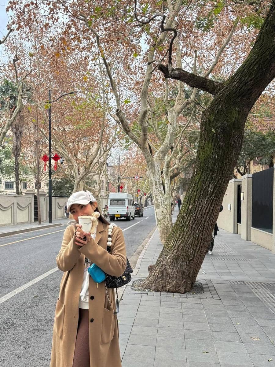 Keluarga Ayu Dewi berlibur ke Shanghai