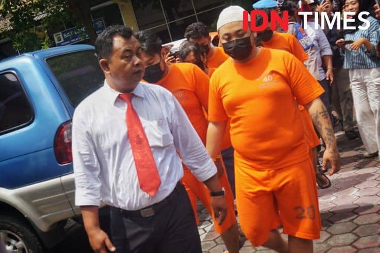 Polresta Yogyakarta mengungkap industri penipuan digital lintas negara bermodus love scamming. 