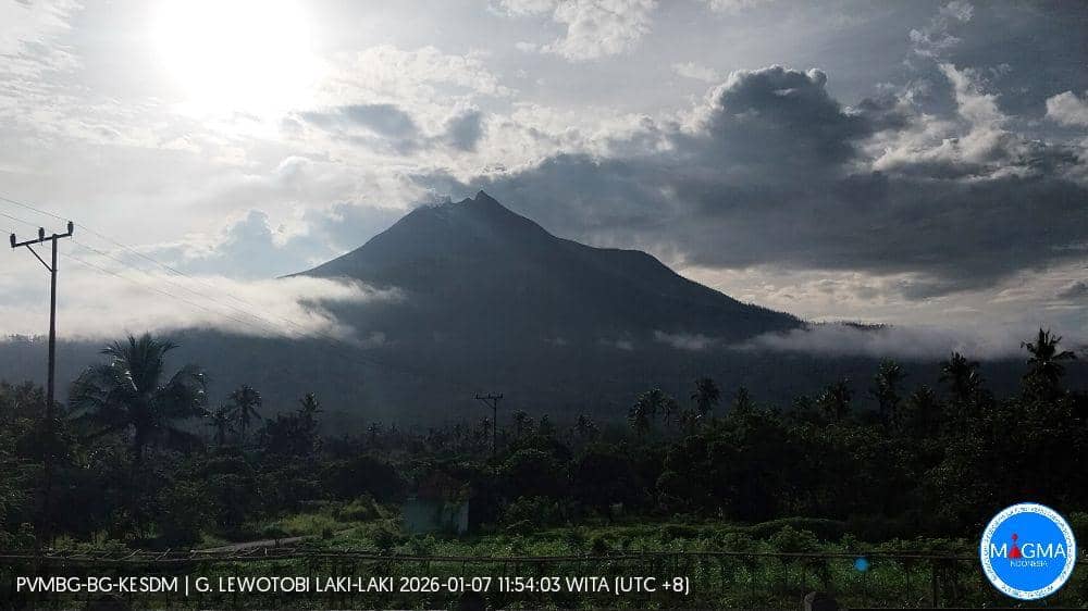 Visual Gunung Lewotobi Laki-laki 7 Januari 2025.