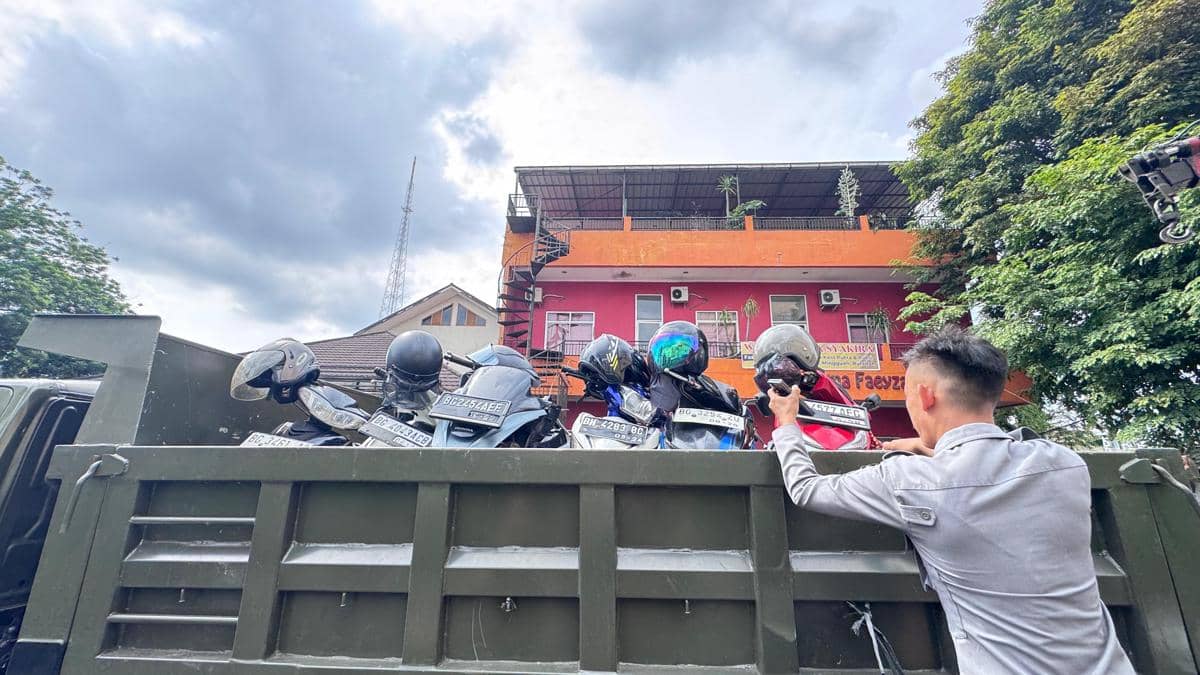 Petugas gabungan lakukan penertiban di kawasan sekitar PS Mall Palembang