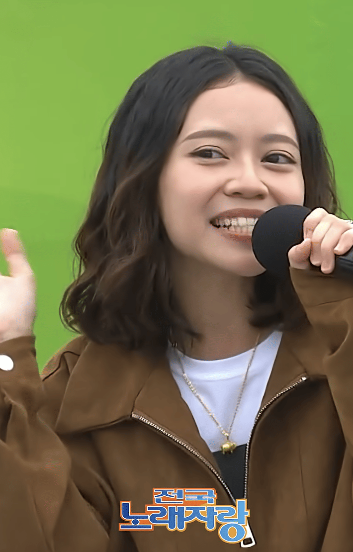 momen Santi Indri ikut kontes nyanyi di Korea Selatan