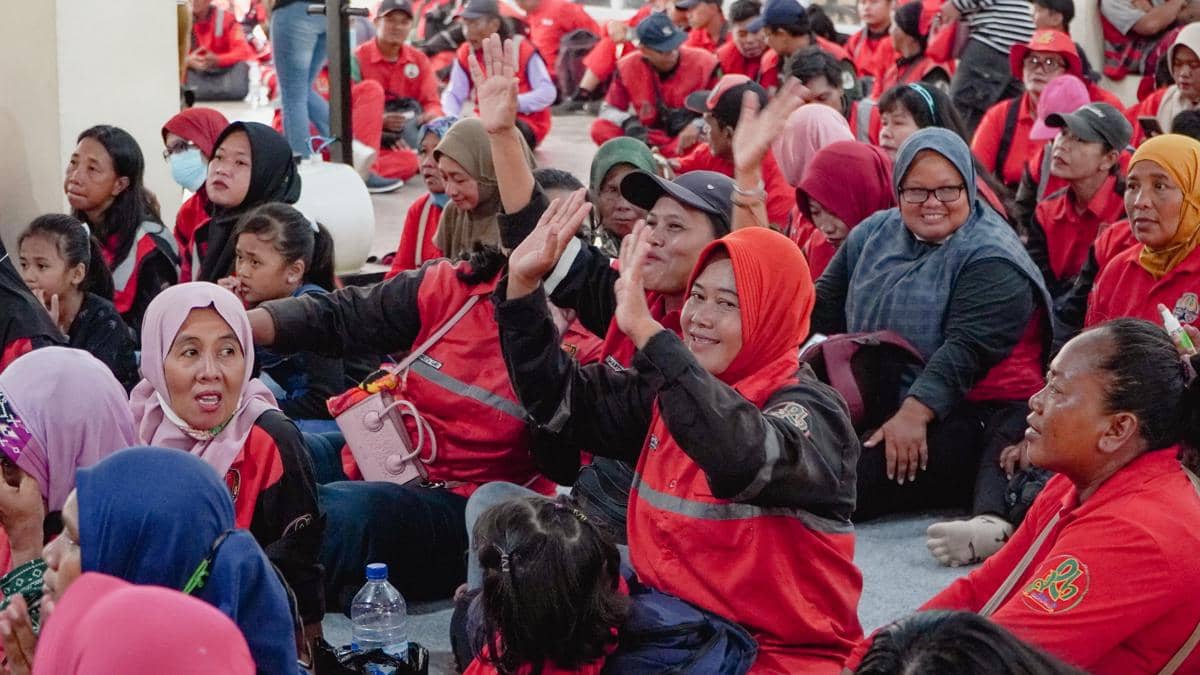 anne avantie, penyapu jalan, petugas kebersihan