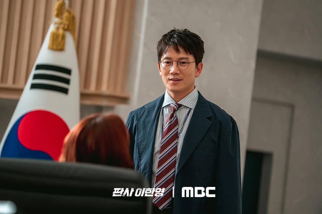 Ji Sung di drakor The Judge Returns
