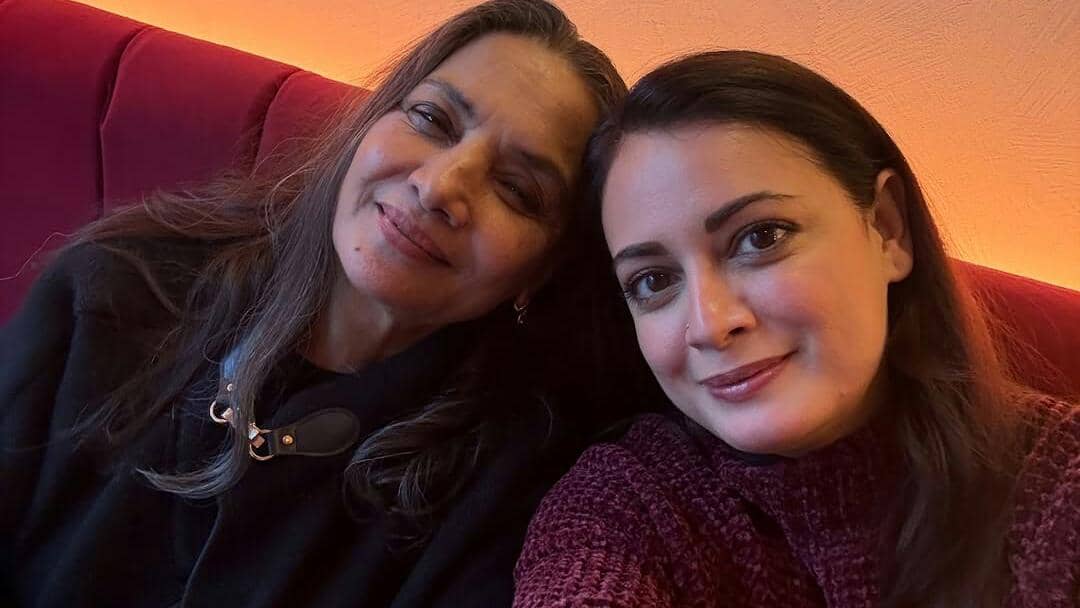 Dia Mirza dan Shabana Azmi