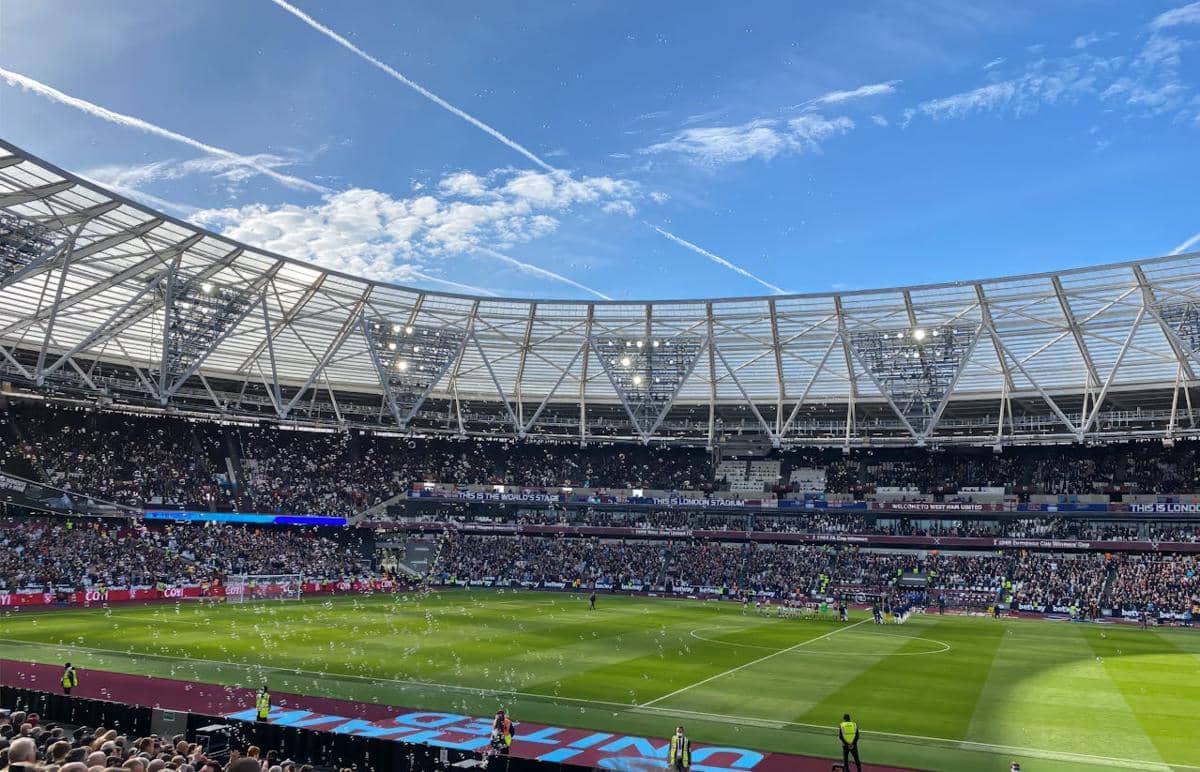 ilustrasi London Stadium