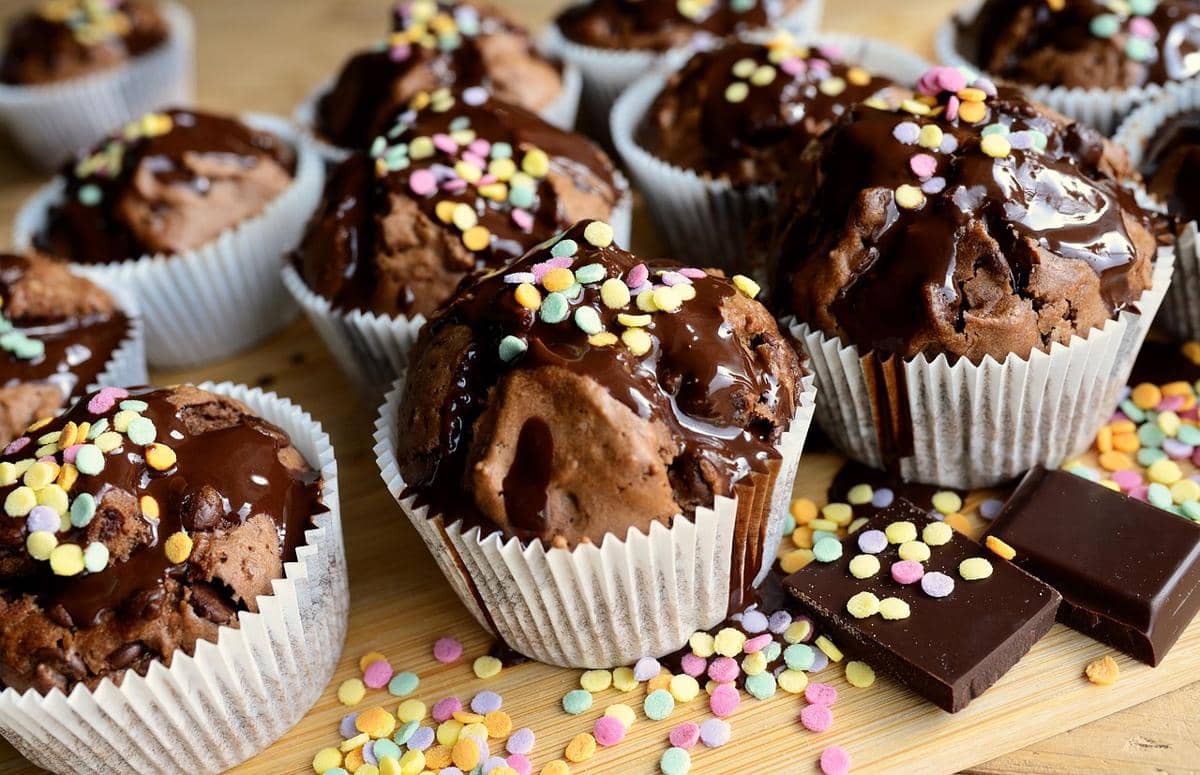 ilustrasi chocolate muffin low sugar