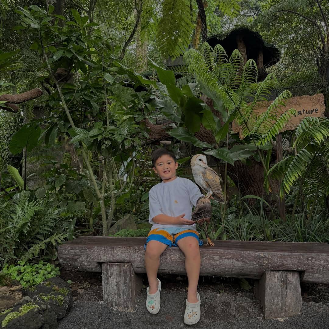 Keluarga Citra Kirana dan Ryana Dea playdate di Taman Safari.