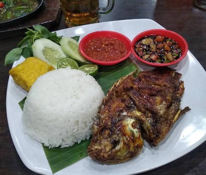 Ayam Bakar Kambal