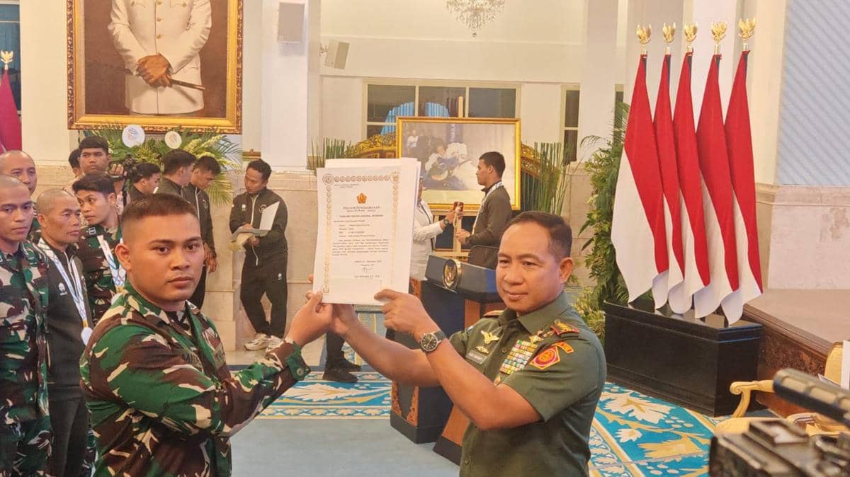 Puluhan TNI Peraih Medali di SEA Games 2025 Naik Pangkat