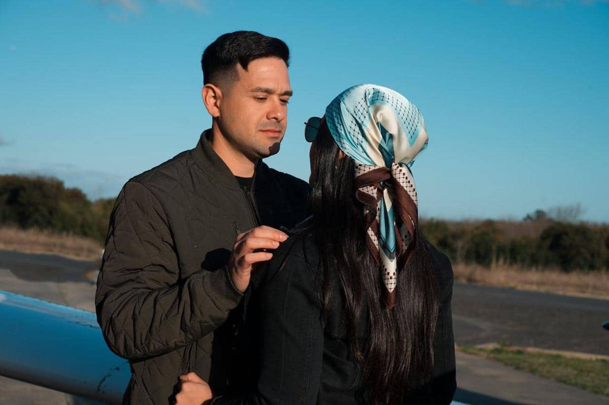 Ilustrasi pasangan romantis