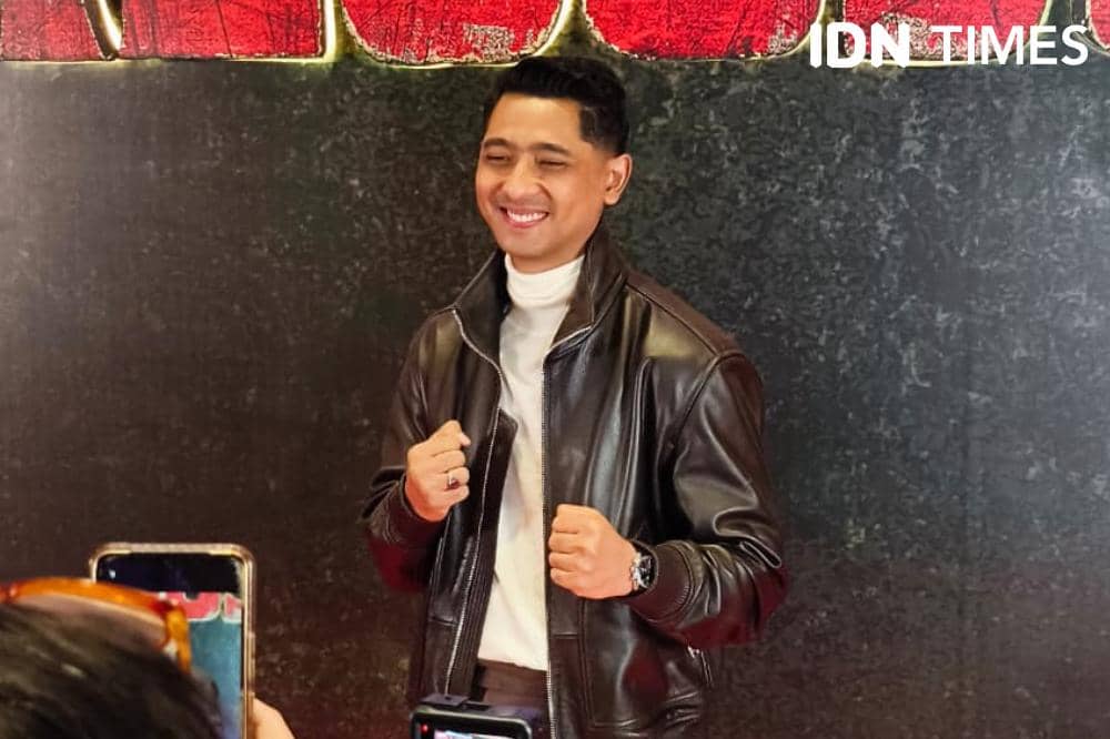 Potret Arya Saloka di press conference serial Algojo, Kamis (8/1/2026)