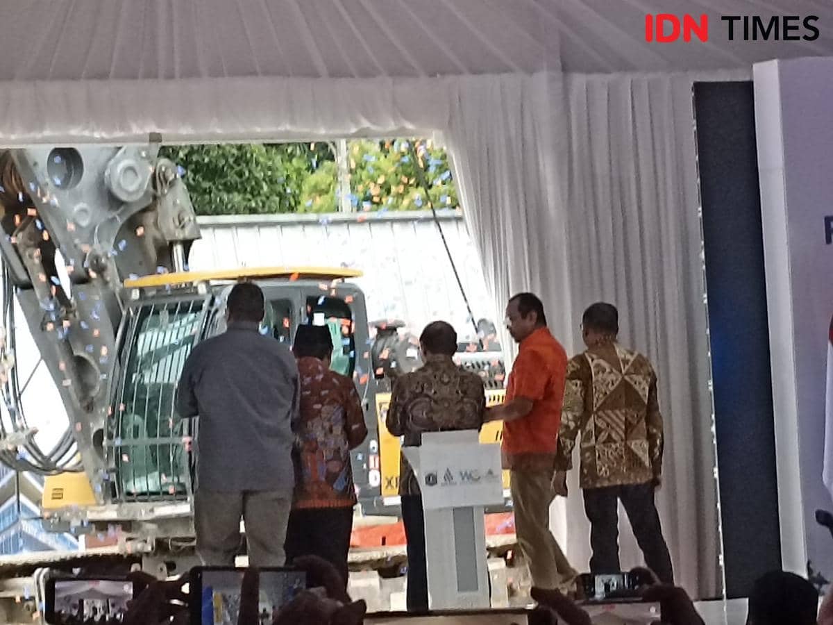 Gubernur DKI Jakarta Pramono Anung melakukan Ground breaking Pembangunan Gedung Sentra Pelayanan PAM JAYA