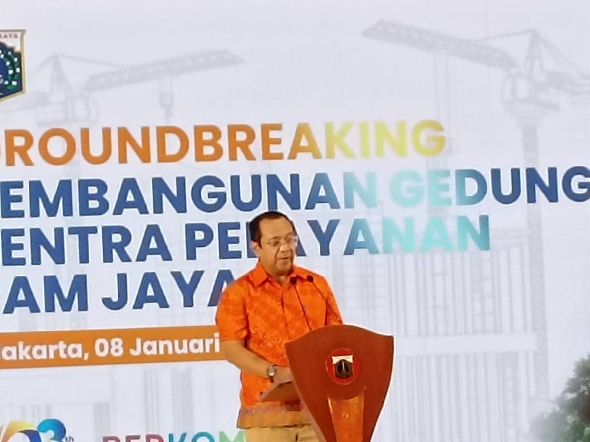 Direktur Utama PAM JAYA  Arief Nasrudin dalam Ground breaking pembangunan gedung PAM JAYA