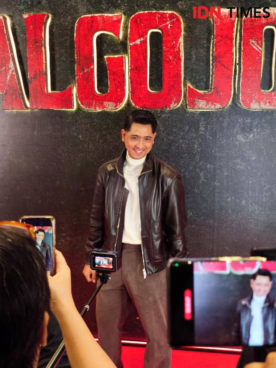 Potret cast dan kru serial Algojo di red carpet, Kamis (8/1/2026)