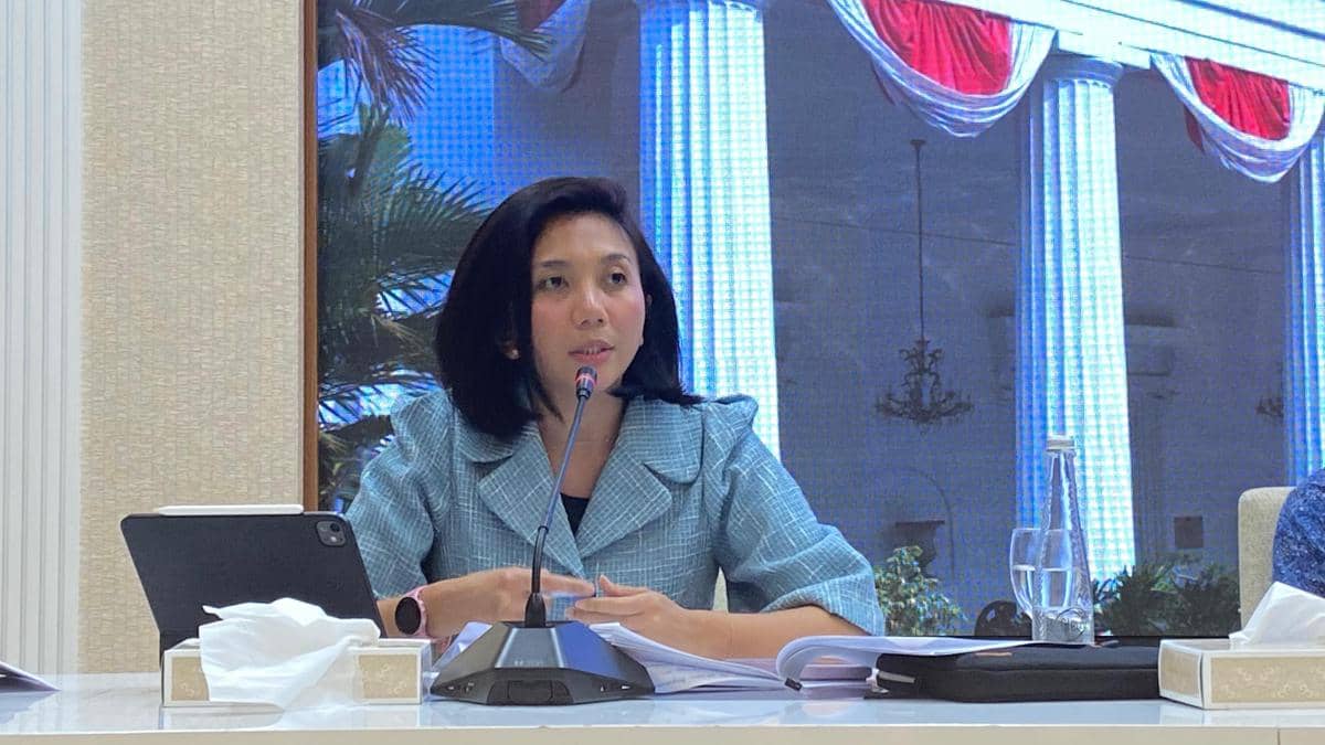 Juru Bicara I Kemlu RI Yvonne Mewengkang dalam jumpa pers mingguan