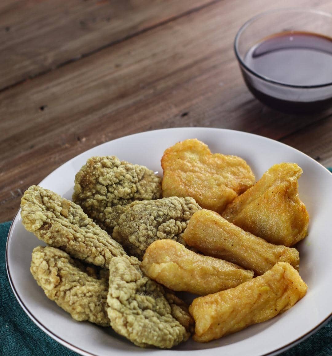 pempek dan cuko (vecteezy.com/Priyo Sanyoto)