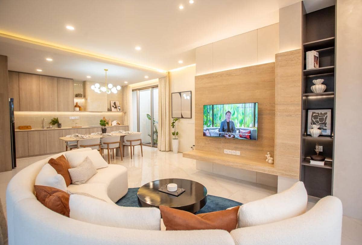 https://www.pexels.com/photo/modern-open-plan-living-room-and-kitchen-area-34909556/