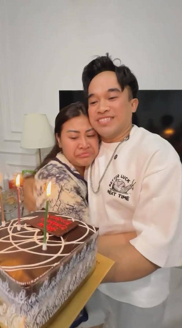 Anwar berikan kejutan ulang tahun untuk Boiyen (instagram.com/anwar_bab)