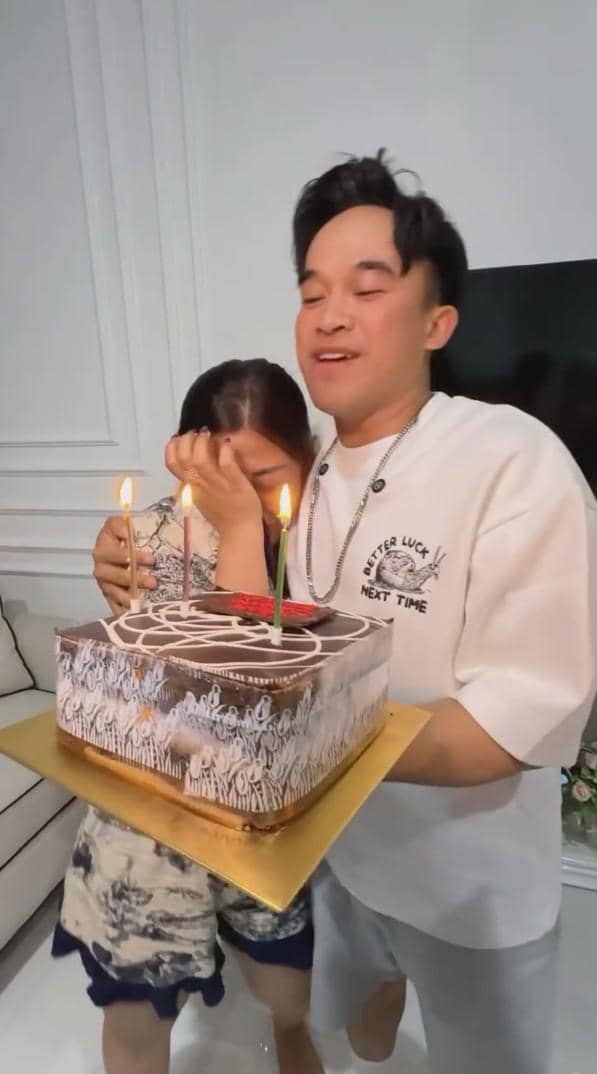 Anwar berikan kejutan ulang tahun untuk Boiyen (instagram.com/anwar_bab)