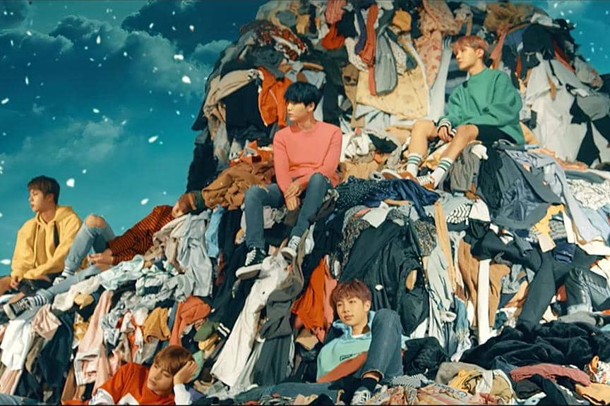 BTS di MV Spring Day (youtube.com/HYBE LABELS)