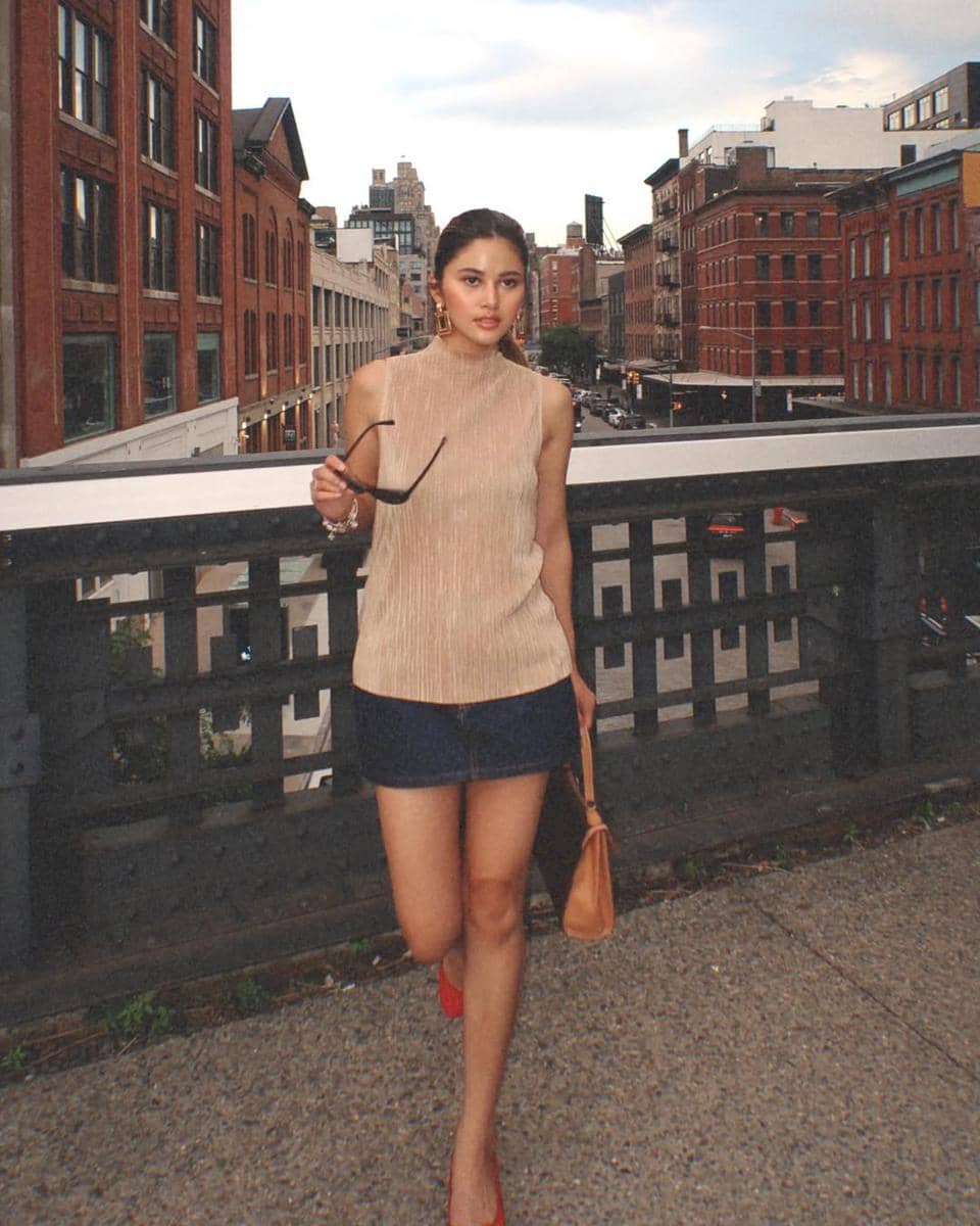 OOTD Sleeveless Top ala Namira Adzani