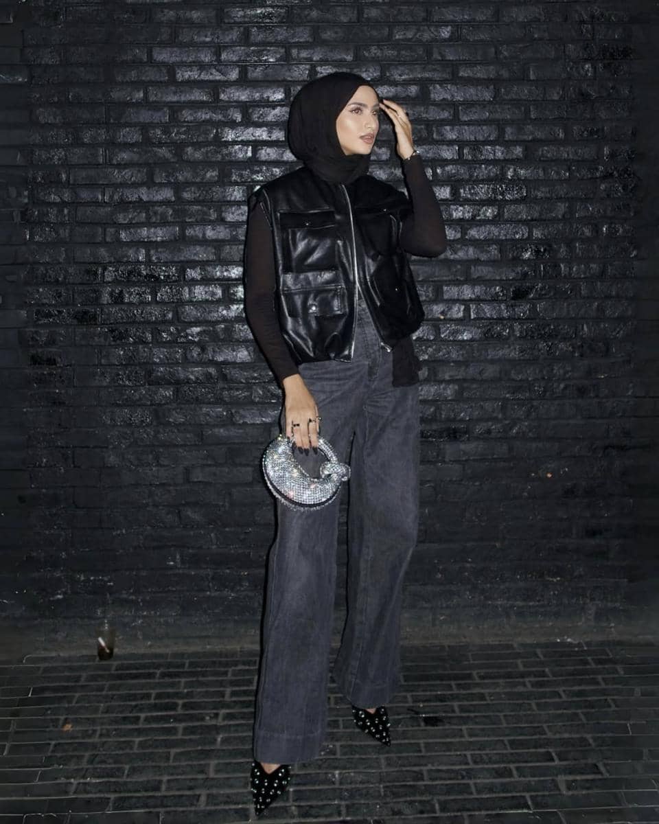 OOTD Material Leather ala Munira Agile