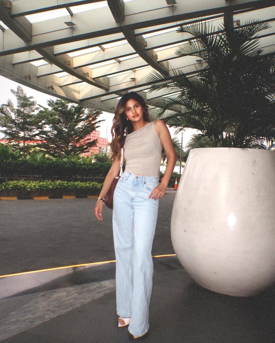 OOTD Sleeveless Top ala Namira Adzani