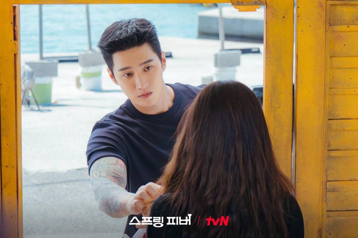 Cuplikan drama Korea Spring Fever 