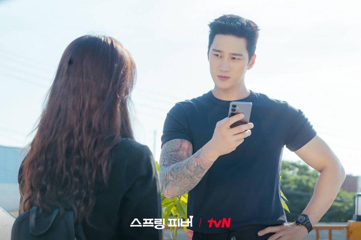 Cuplikan drama Korea Spring Fever 