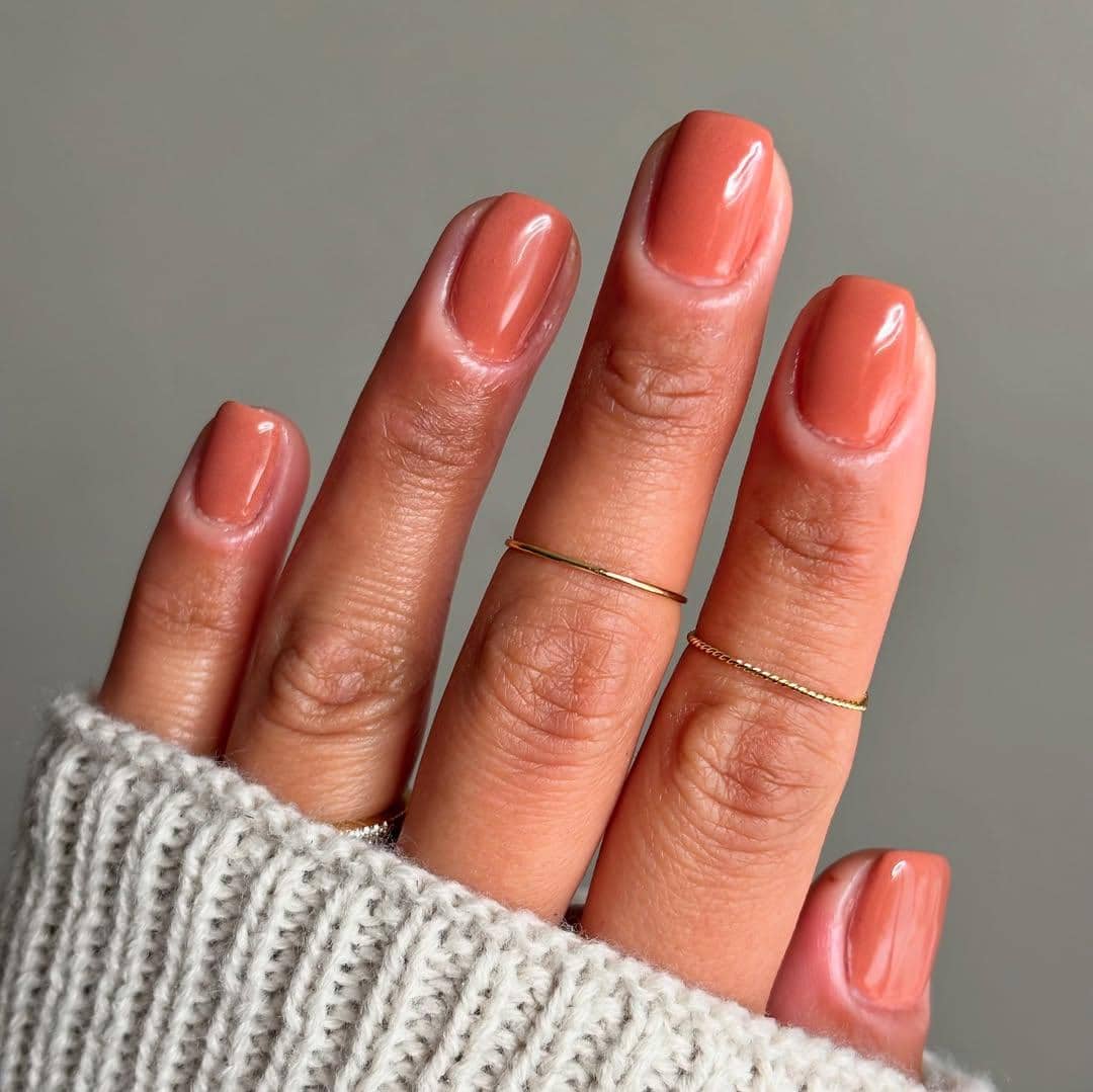 inspirasi warna kuteks yang cocok untuk semua warna outfit 