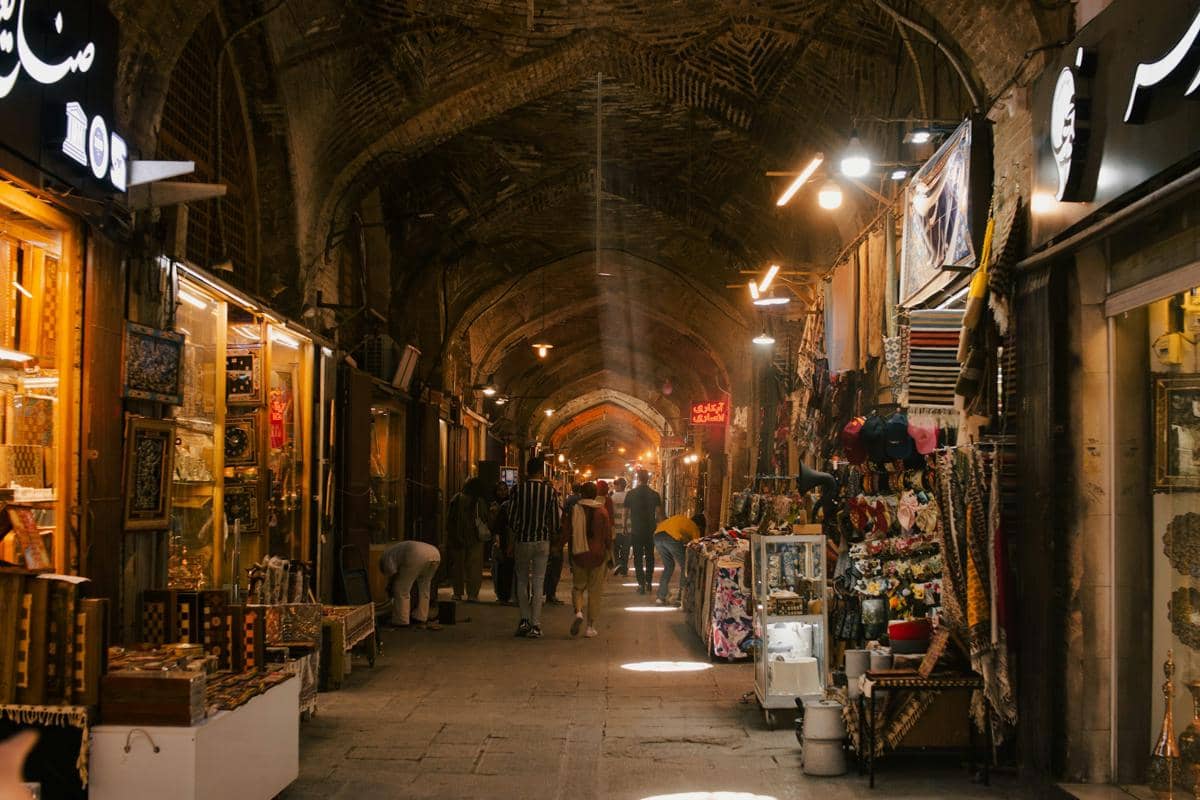 pasar di Iran