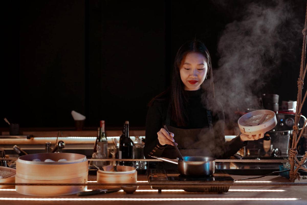 ilustrasi masak di dapur