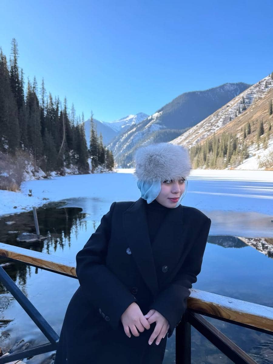 Sohwa Halilintar menikmati liburan di Kazakhstan