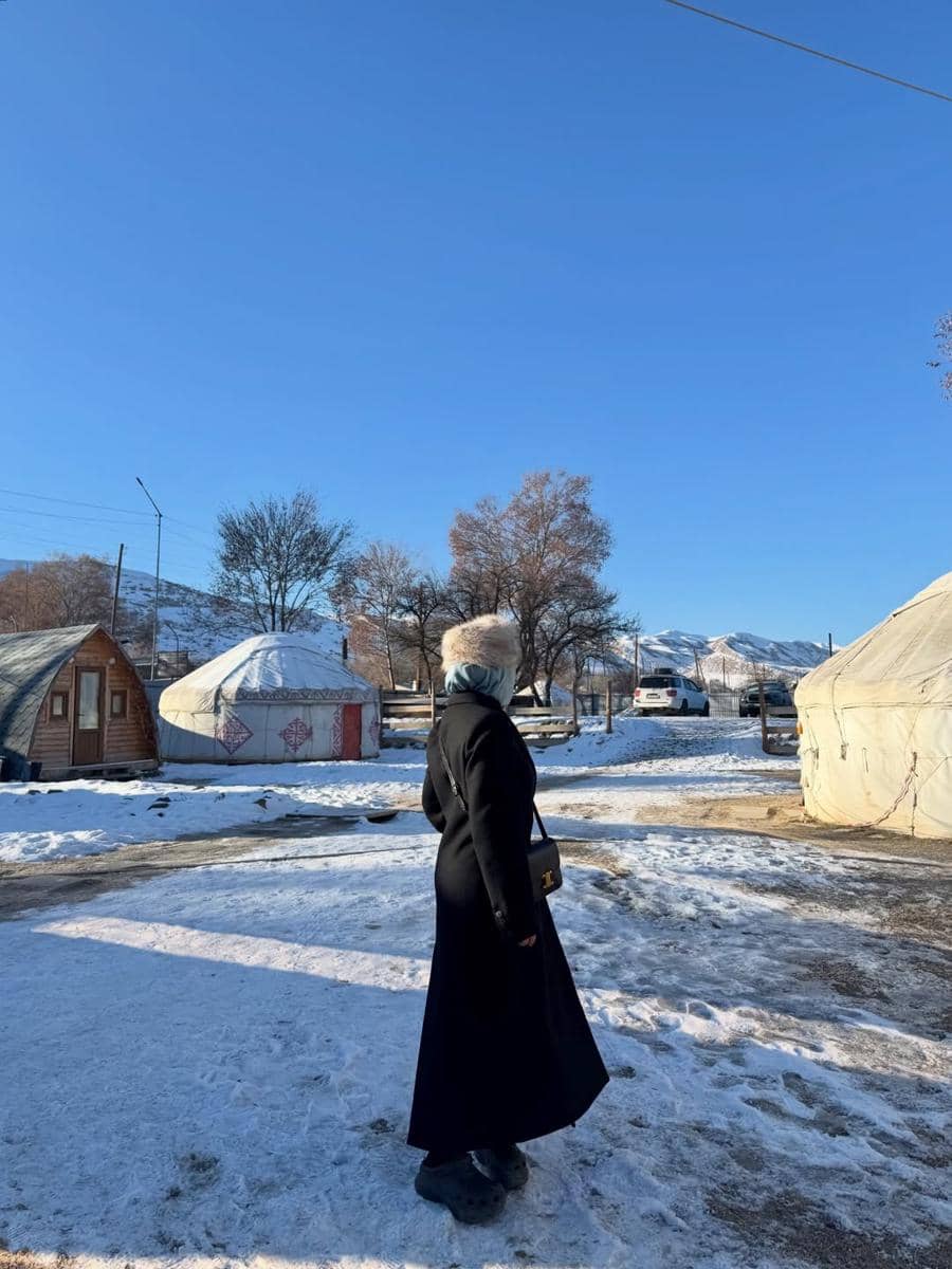 Sohwa Halilintar menikmati liburan di Kazakhstan