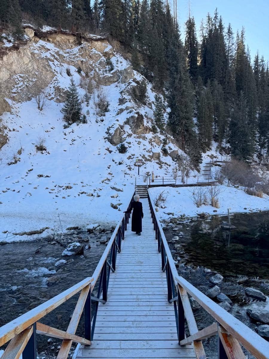 Sohwa Halilintar menikmati liburan di Kazakhstan