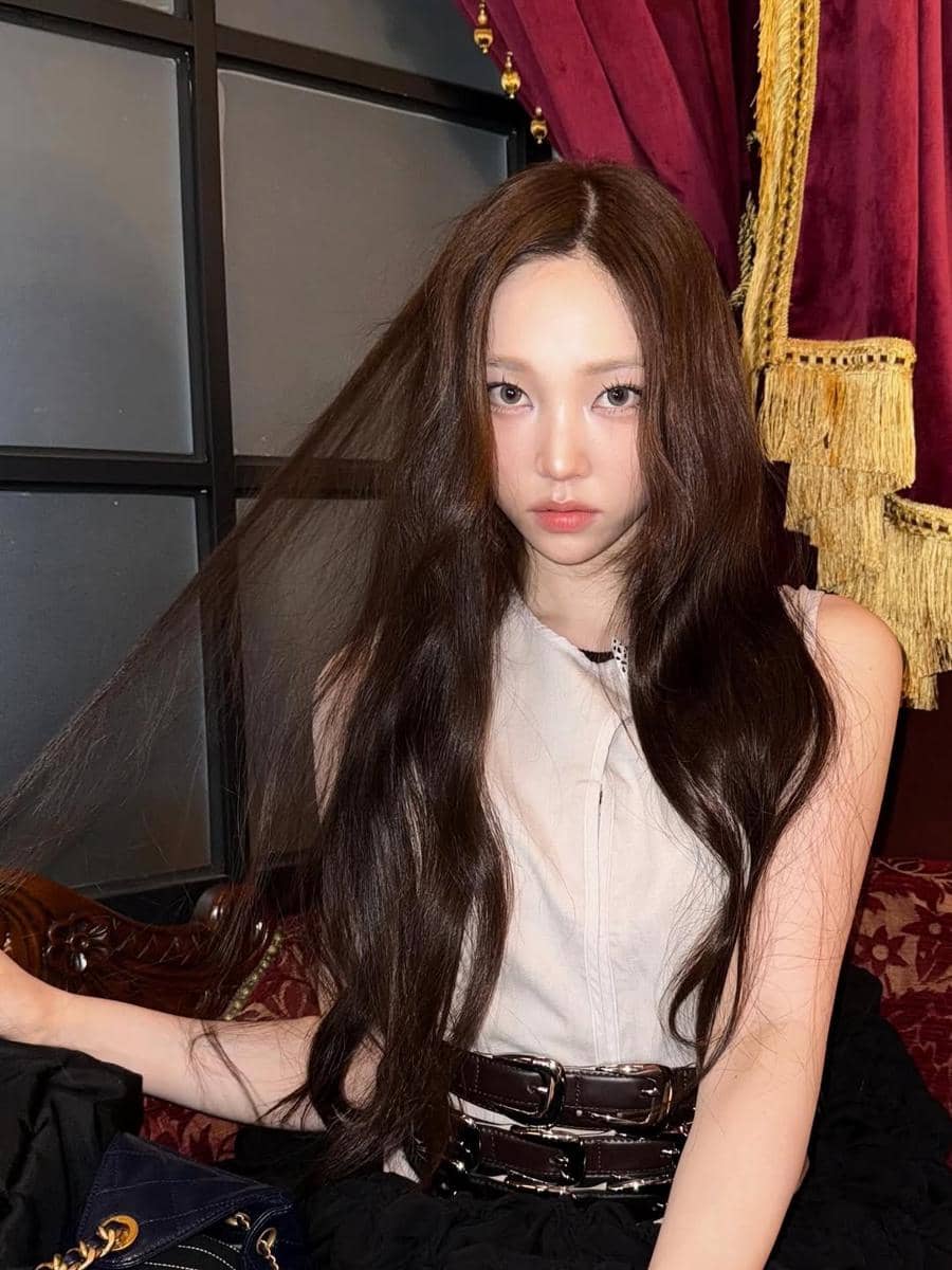 potret Youngseo ALLDAY PROJECT