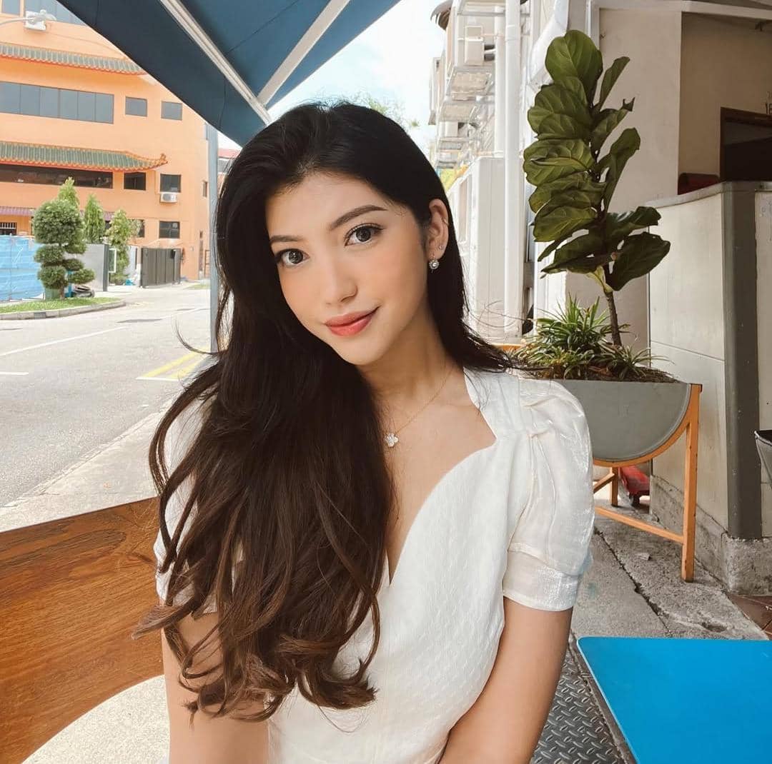 Inspirasi makeup ala Dewi Paramita 'Mici'